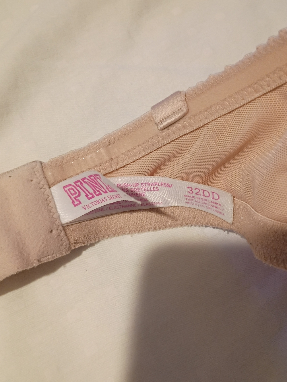 PINK Victoria's Secret Nude/Beige 32DD Bra